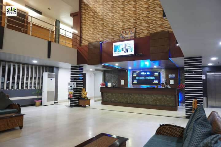 Hotel Interior 11 of 94