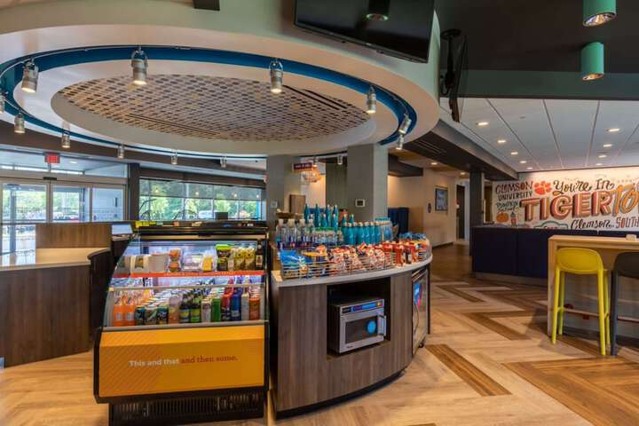 Snack bar