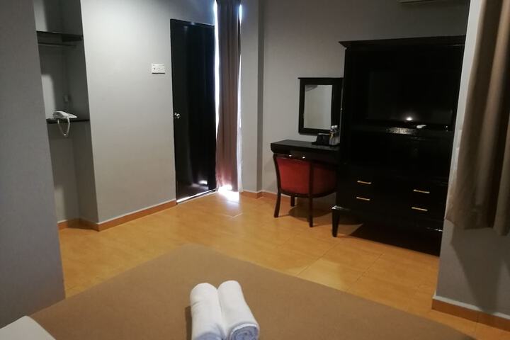 Room 23 of 39