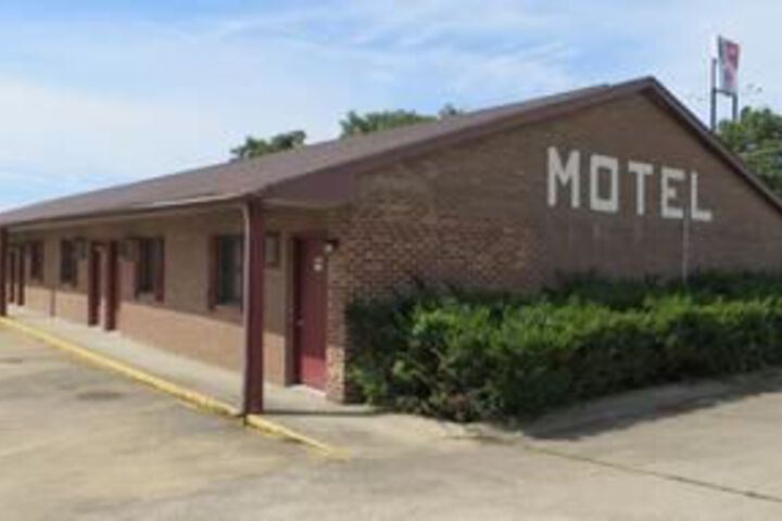 Property Grounds 25 of 27