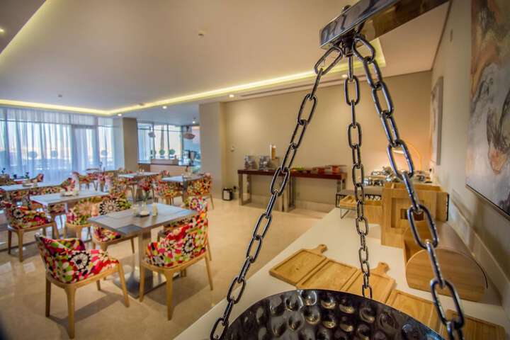 Dining 50 of 74