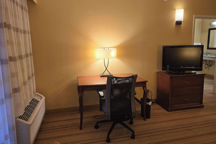 Room 87 of 135