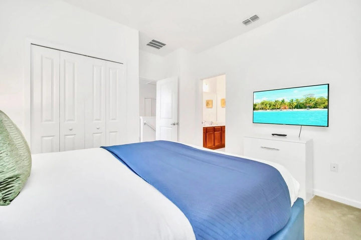Room 4 of 22
