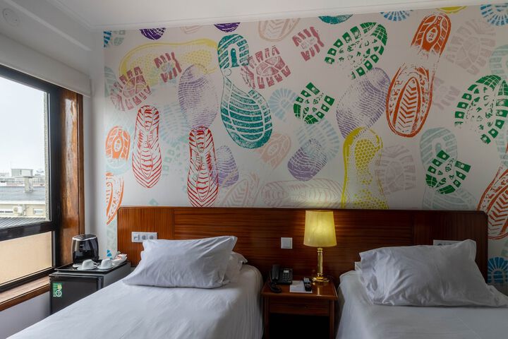 Room 12 of 75