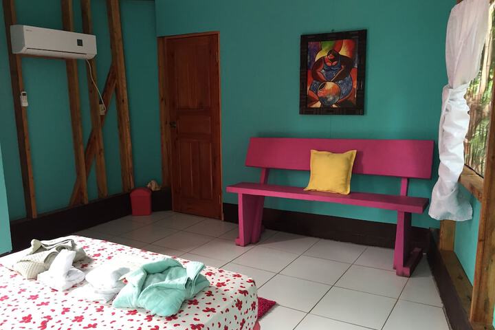 Room 2 of 65