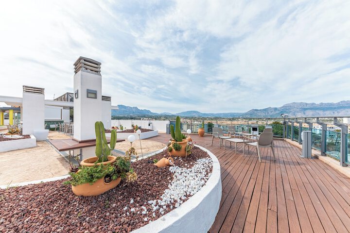 Terrace/Patio 95 of 98