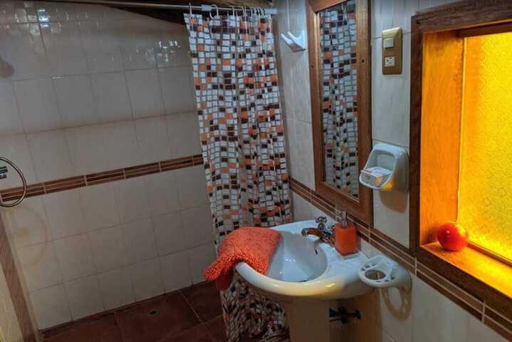 Room 4 of 34