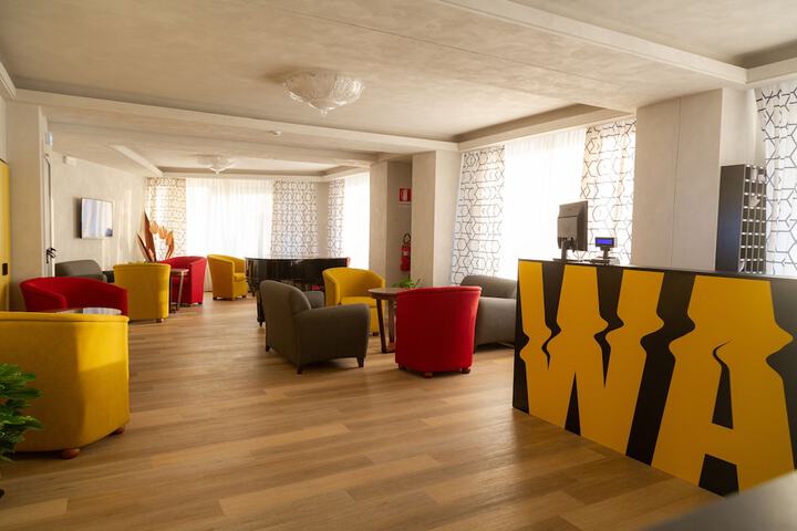 Wave Hotel in Acireale