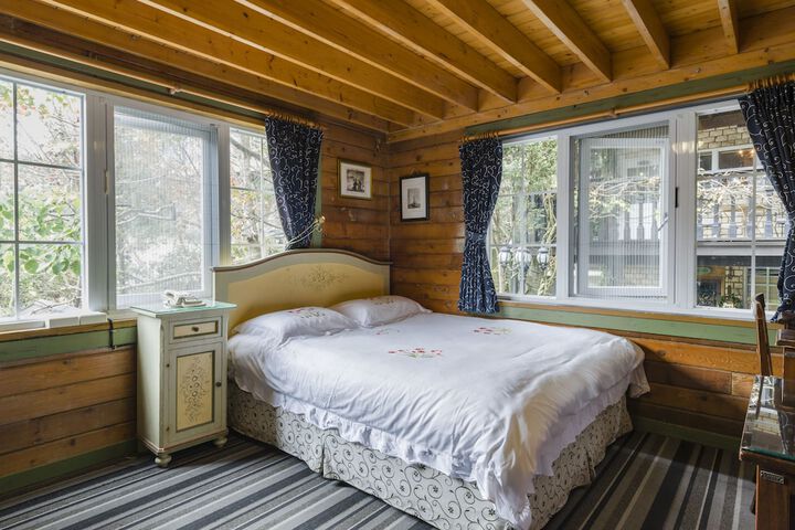 Room 12 of 56