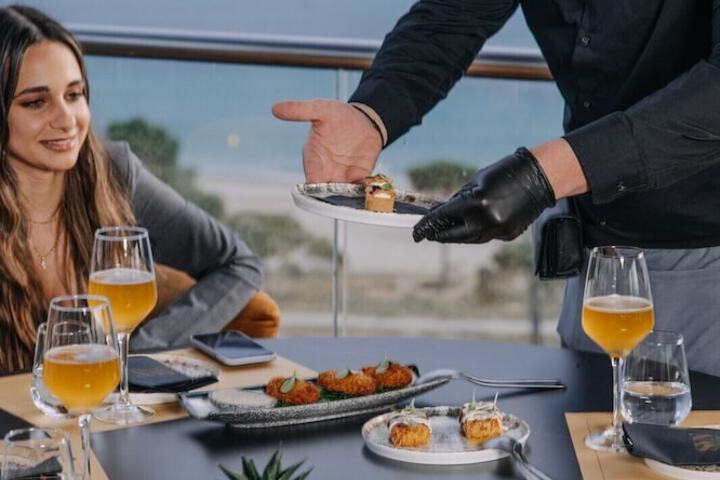 Dining 42 of 61