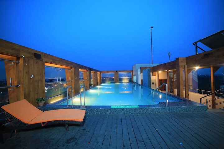 Pool 34 of 55