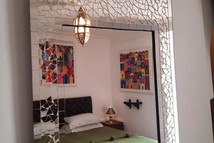 Room 25 of 159