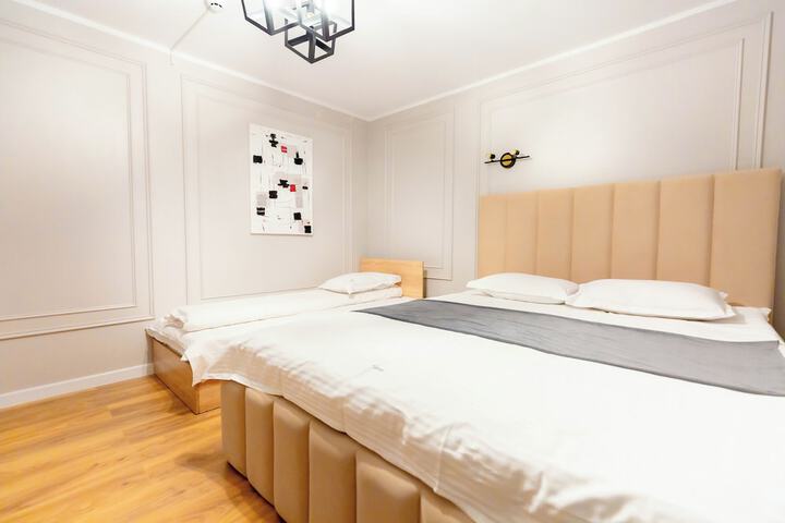 Room 16 of 29