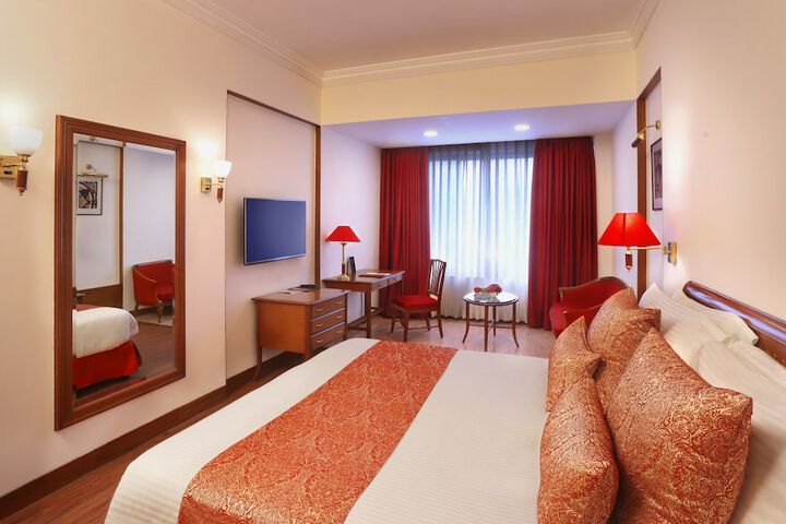 Room 16 of 70