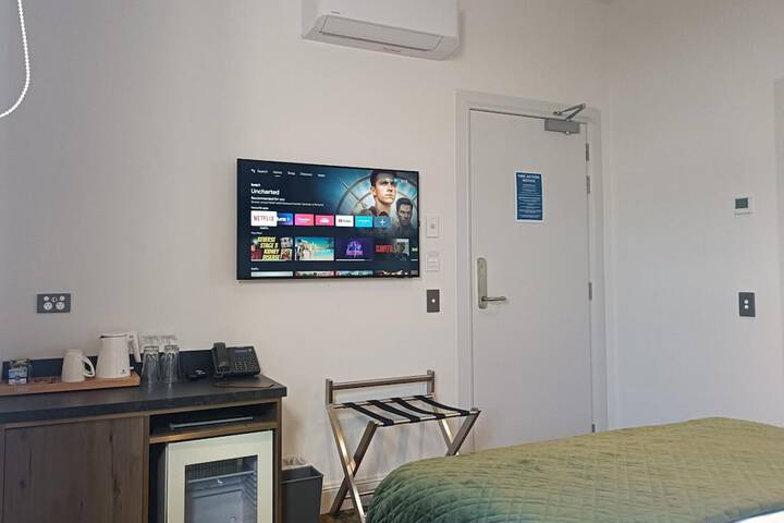 Room 31 of 57
