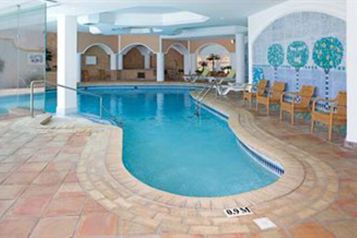 Pool 19 of 41