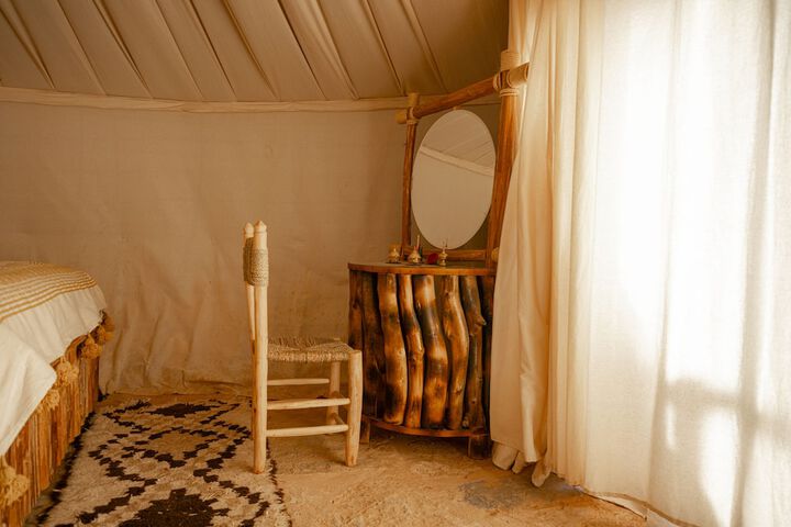 Room 15 of 53