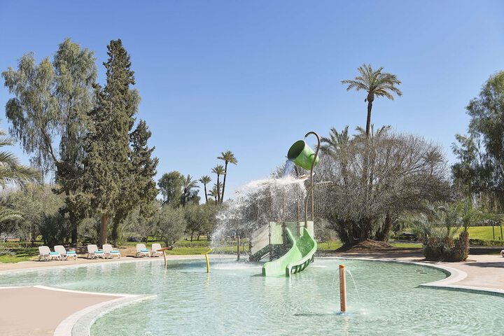 Pool Hotel