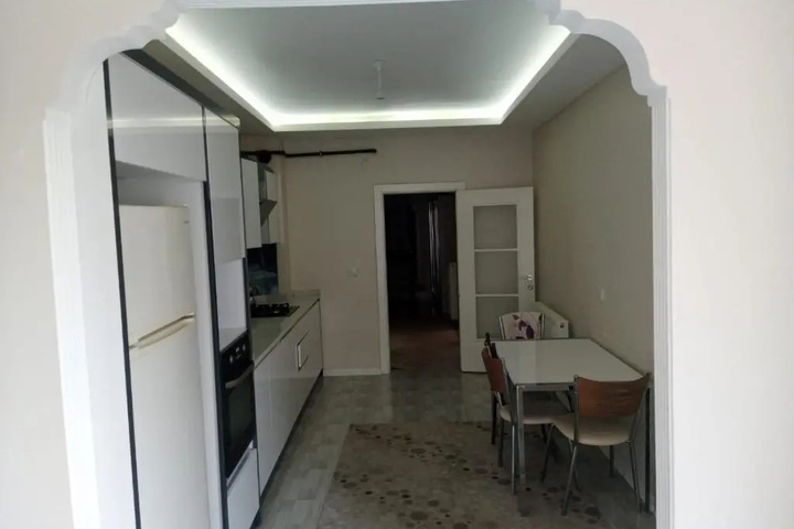 Room 3 of 11