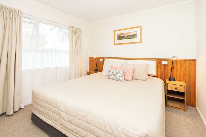 Room 5 of 48