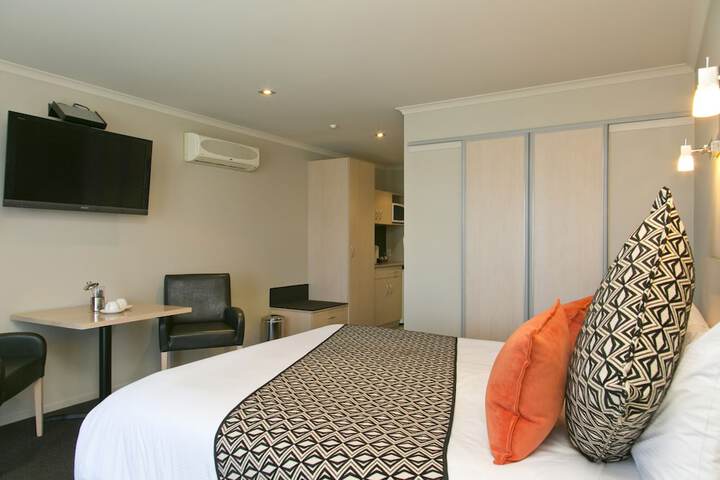 Room 12 of 41