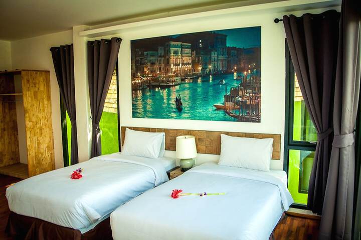 Room 2 of 46