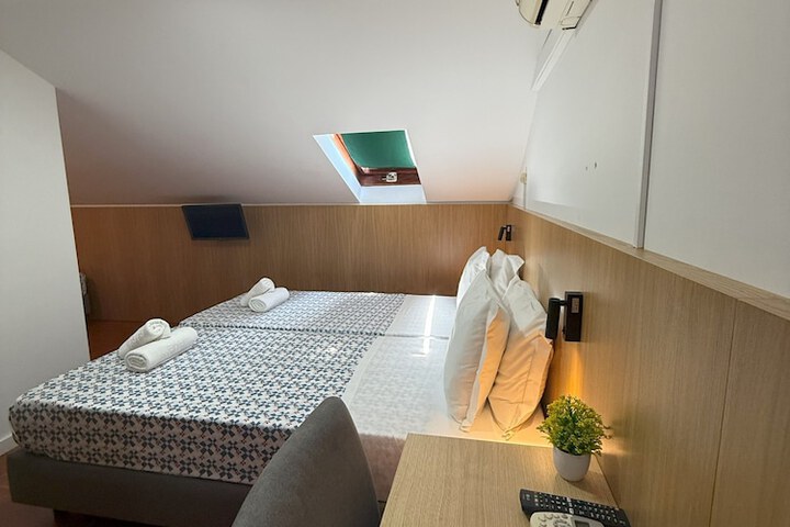 Room 92 of 157
