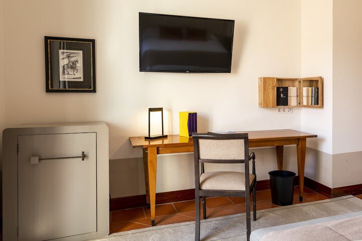 Room 12 of 56