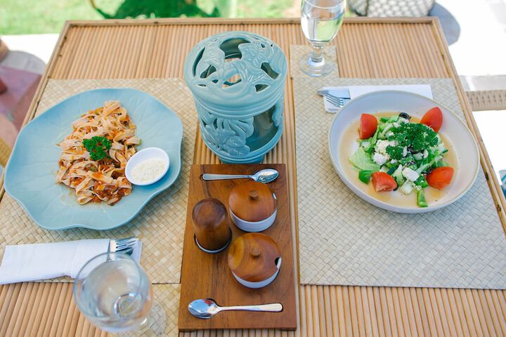 Dining 61 of 101