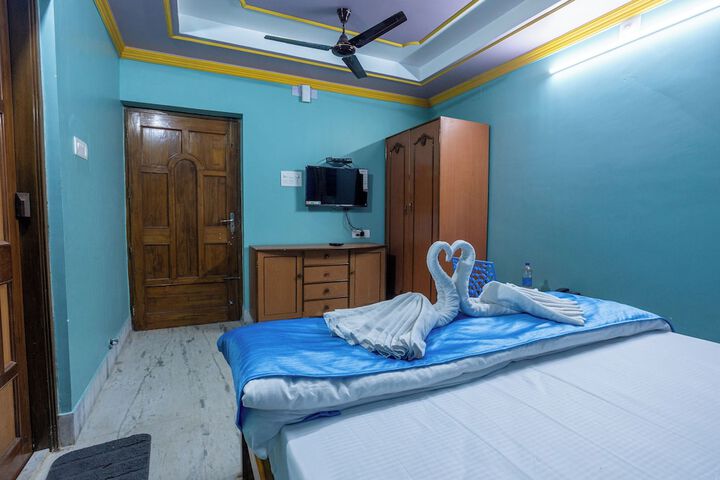 Room 19 of 34