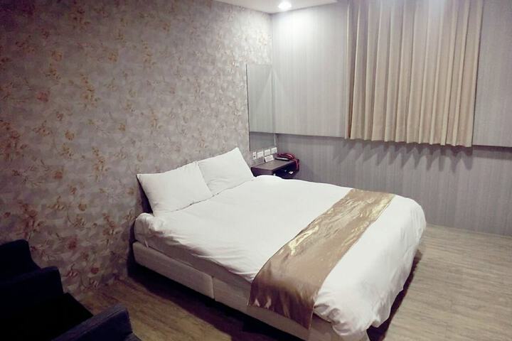 Room 14 of 67