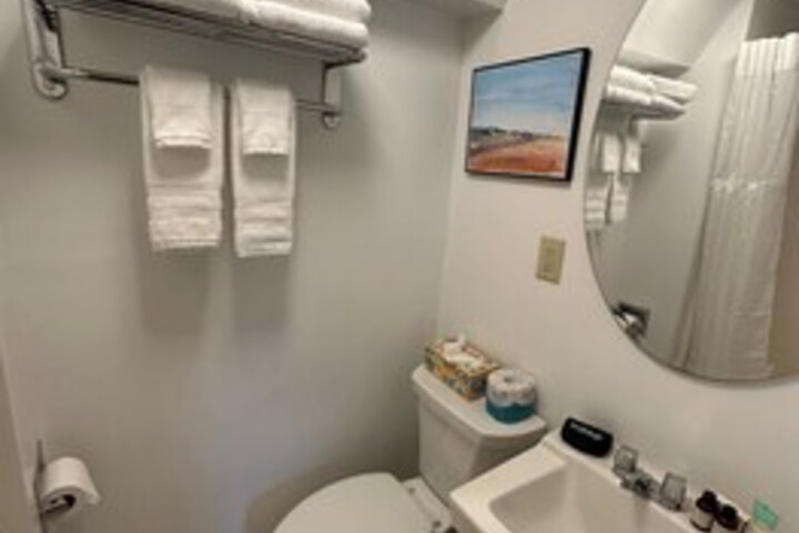 Room 229 of 297