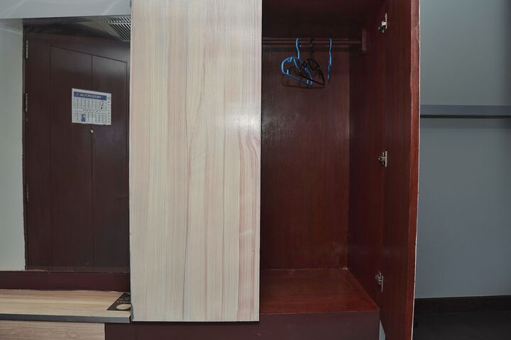 Room 69 of 127