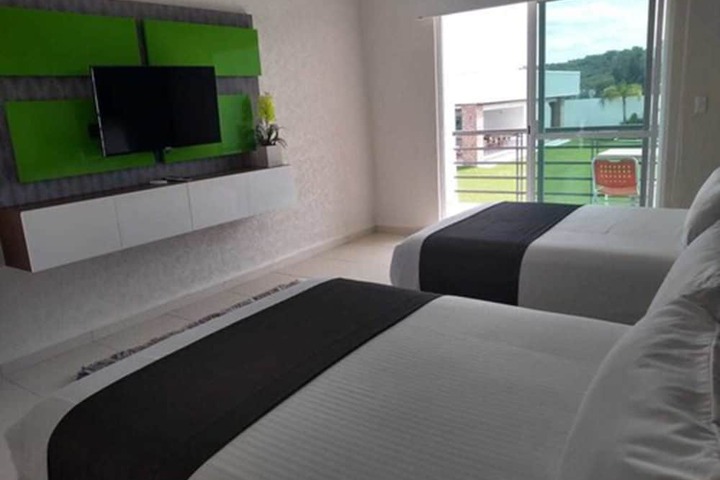 Room 7 of 35