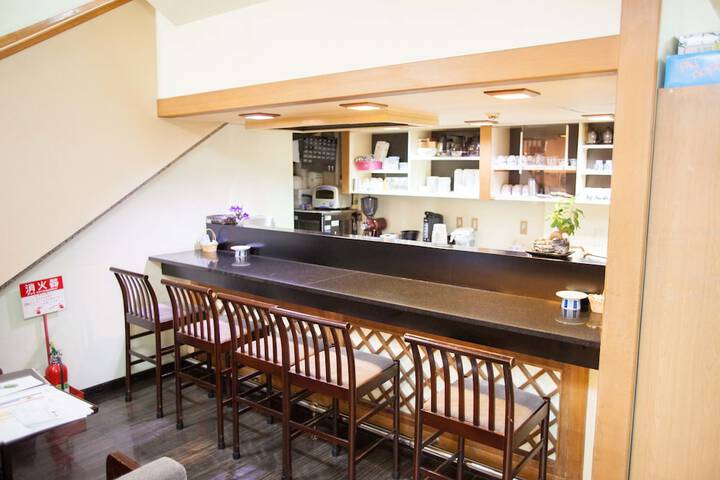 Entrance & Lobby