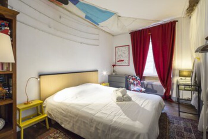 Room 24 of 27