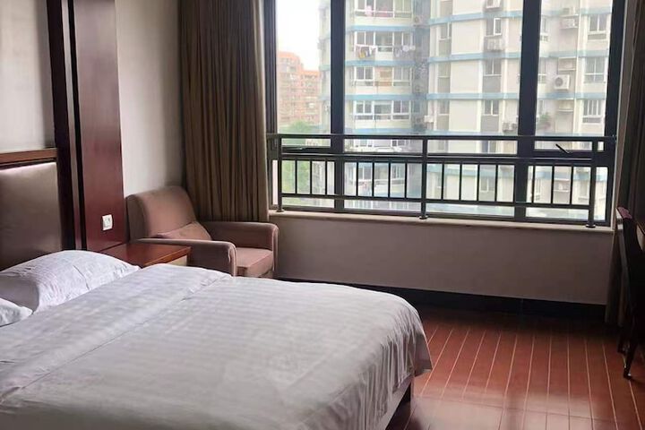 Room 25 of 79