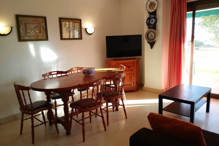 Room 4 of 14