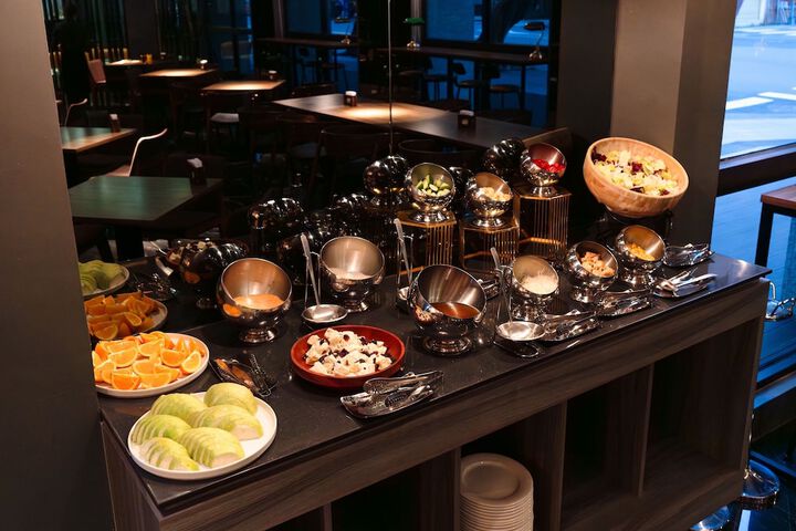 Dining 102 of 113