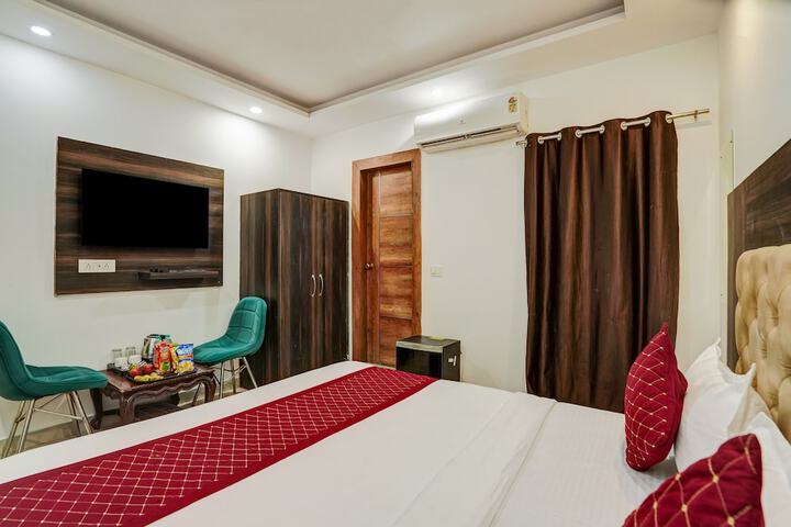 Room 14 of 23