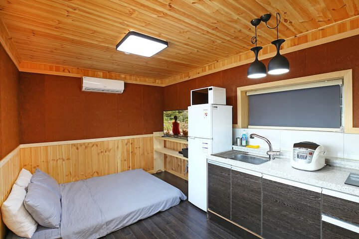 Room 8 of 50