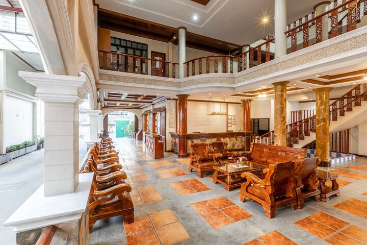 Lobby Entry