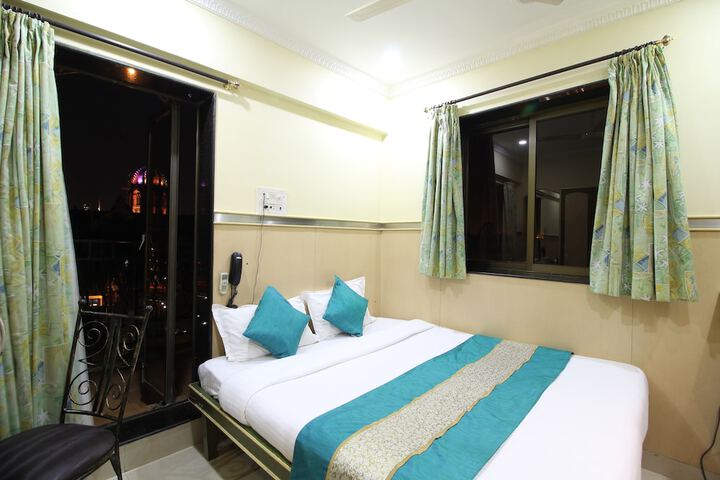 Room 8 of 24