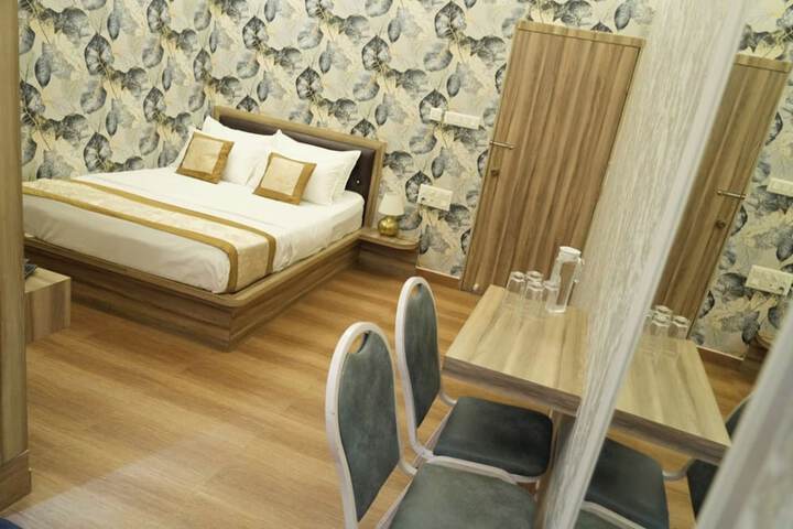 Room 19 of 51
