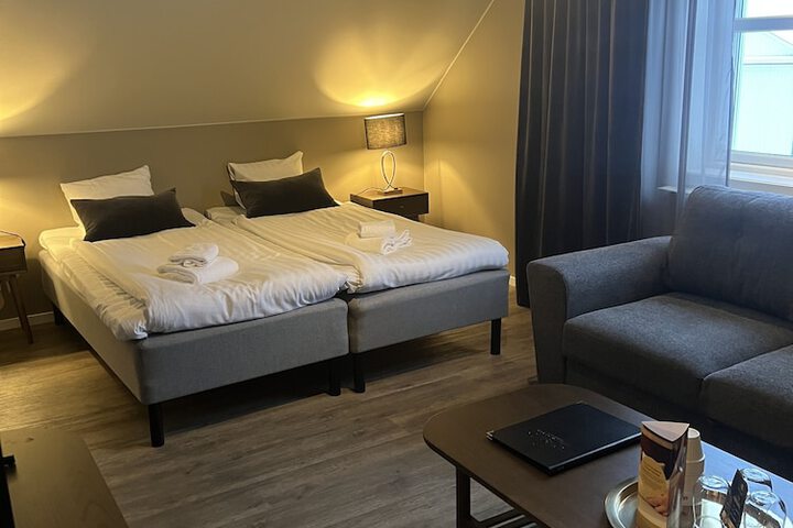 Room 26 of 45