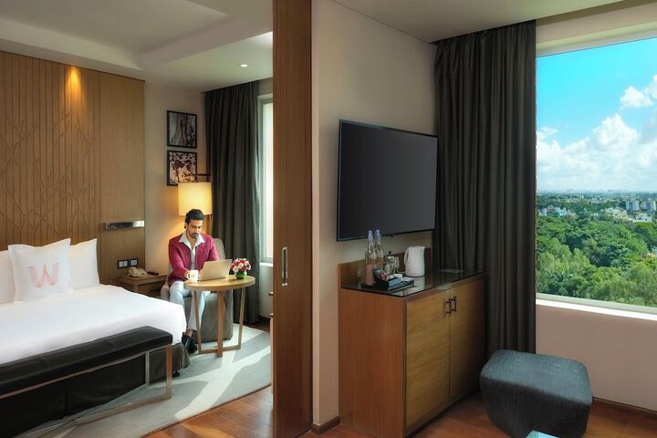 Room 18 of 92