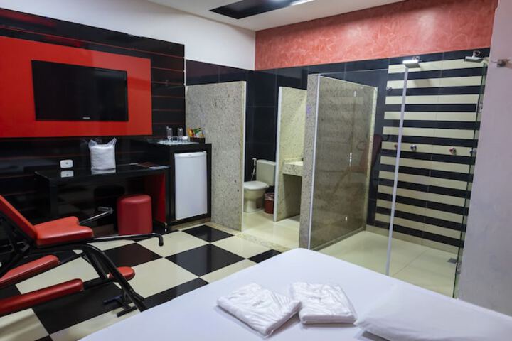 Room 48 of 114
