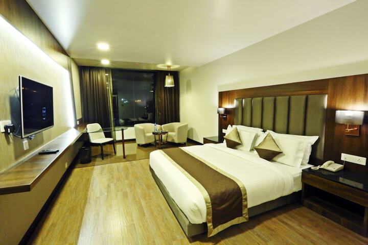 Room 5 of 20