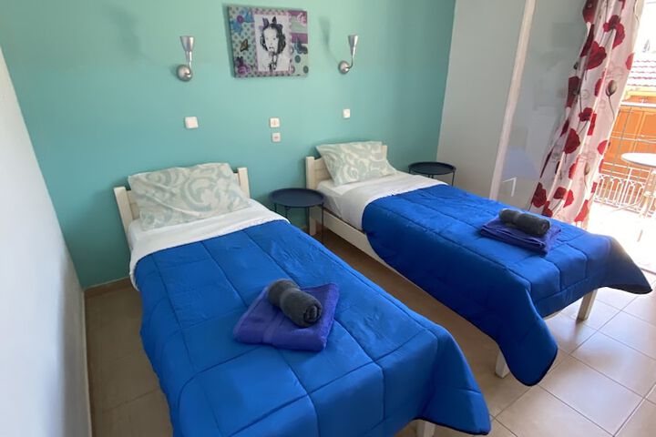 Room 30 of 72