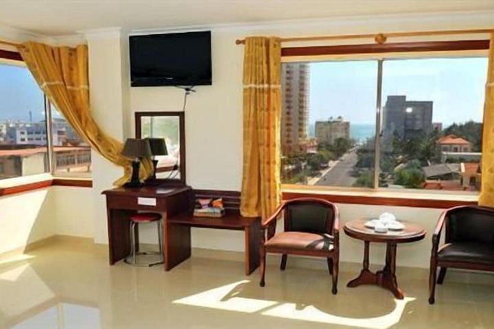 Room 16 of 30